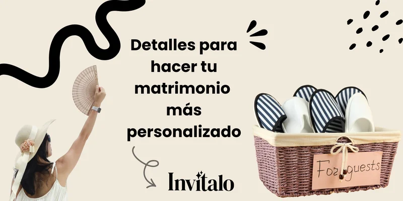 Invitada usando sombrero y abanico junto a canasto con pantuflas, mostrando detalles pensados para la comodidad de los invitados en tu matrimonio