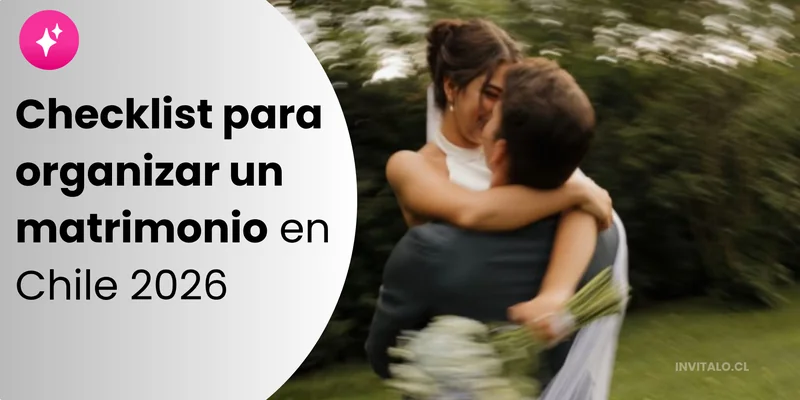 Portada del checklist para organizar un matrimonio en Chile 2026 de Invítalo, con una pareja de recién casados abrazándose al aire libre.