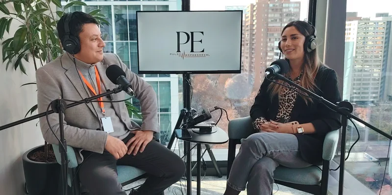 👉 Pulso Empresarial (PODCAST EN VIVO) – Voces que trascienden