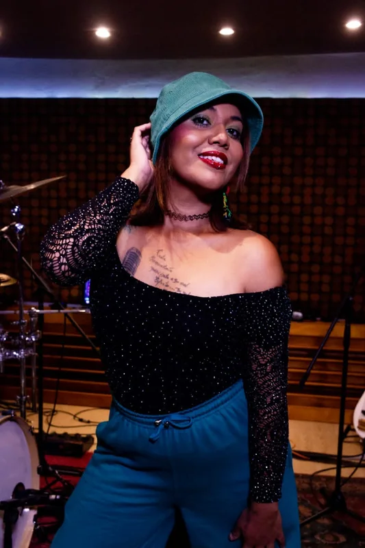 Celene Cantante
