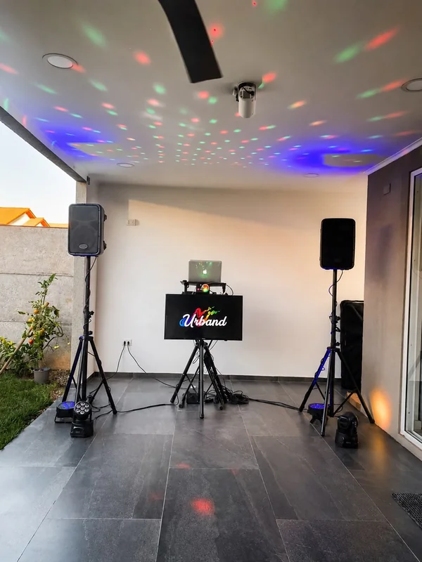 DJ + Karaoke