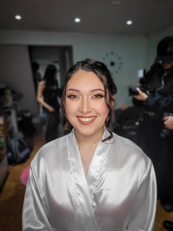 Daphne Makeup Artist