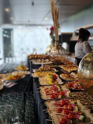 Ana gacitua reinun — Banquetería en Providencia — Imagen 1