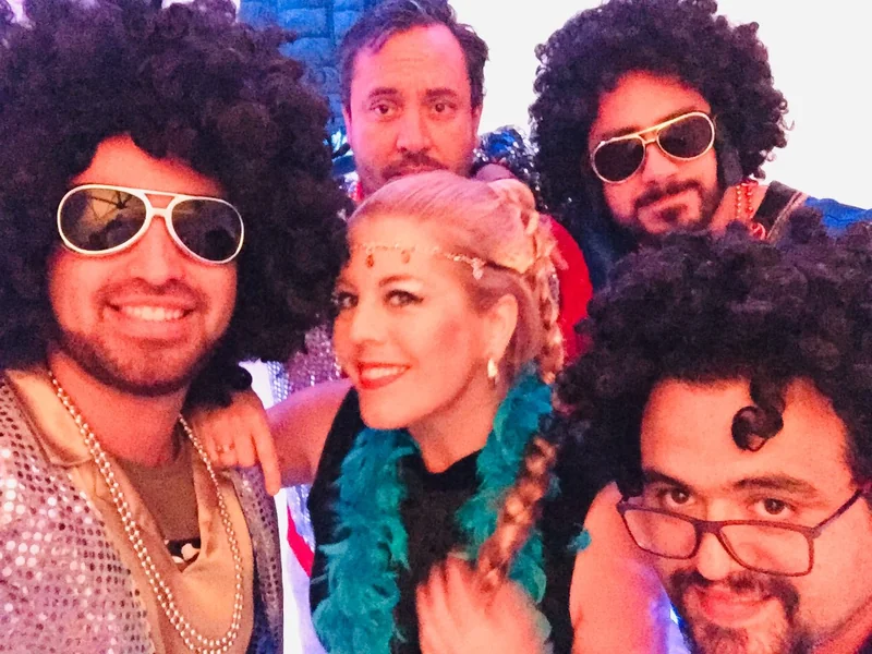 Banda espectáculo para Fiesta