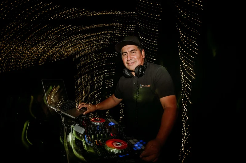 DJ TOKAZE
