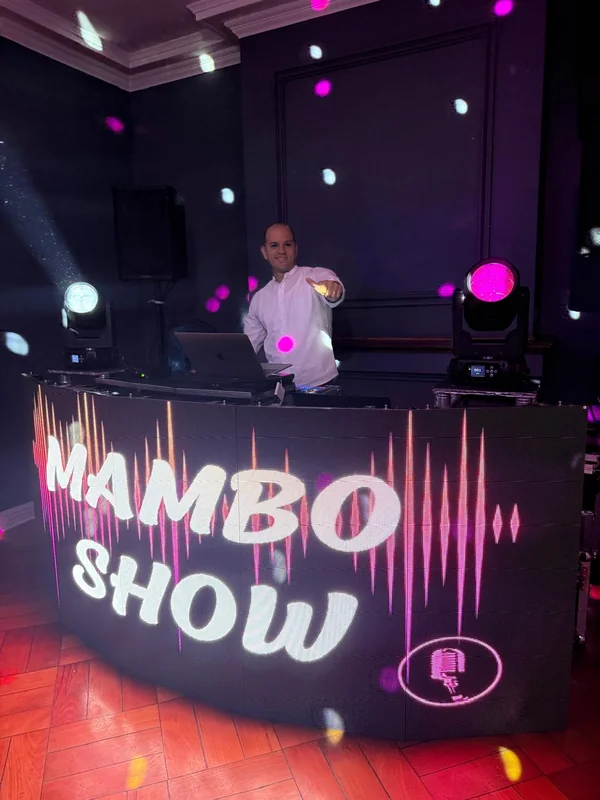 DJ´S + Pantallas Led
