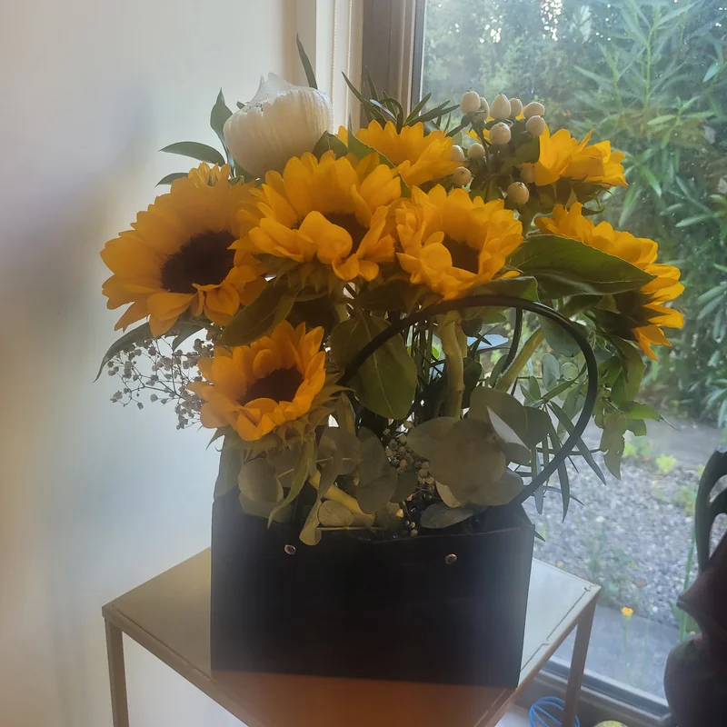 ELGIO Flores Con Destino