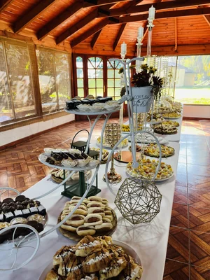 Clafer — Banquetería — Imagen 1