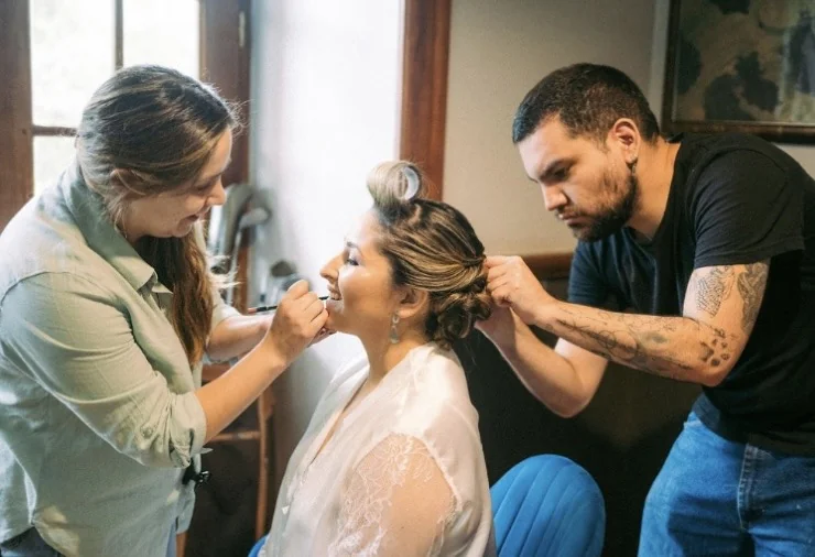 Clau Silva Maquillaje y Peinado