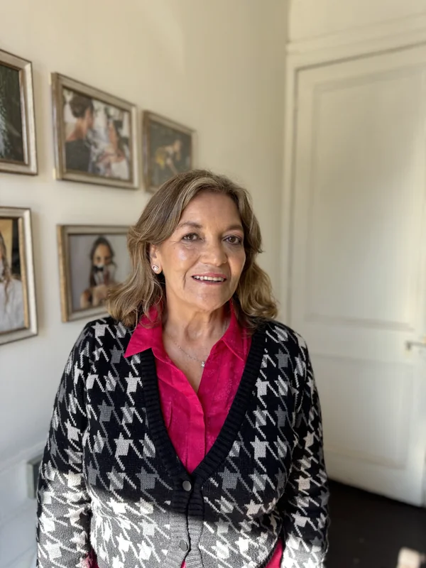 Clau Silva Maquillaje y Peinado
