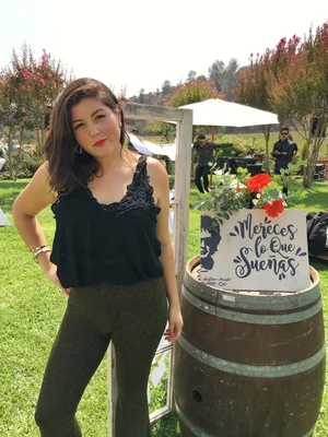 Reina Garcia Labson — Música en Vivo — Imagen 1