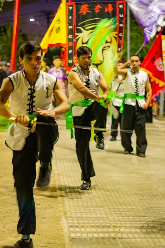 Exhibición de Dragón y musica 