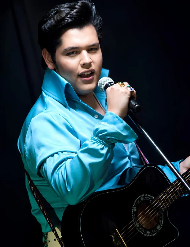 Doble de Elvis Presley con Orquesta en vivo