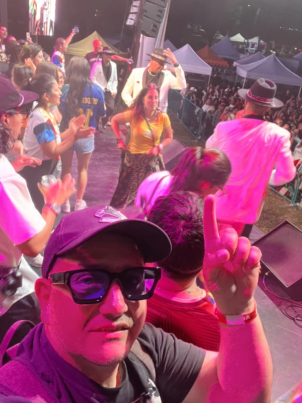 Arma Tu Fiesta