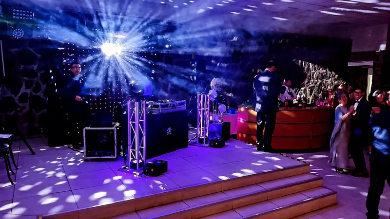 dj Mittre audio e iluminación matrimonios