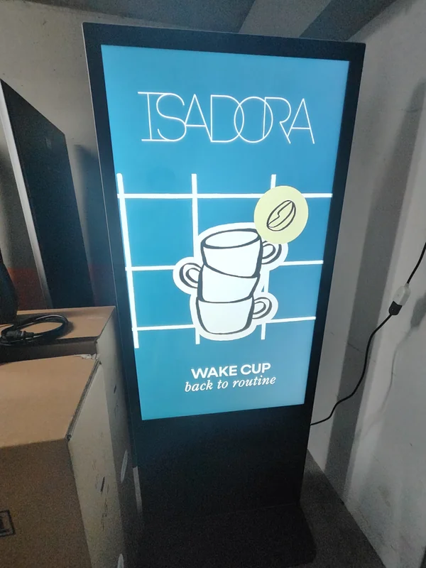 Totem Touch + Juego Personalizable