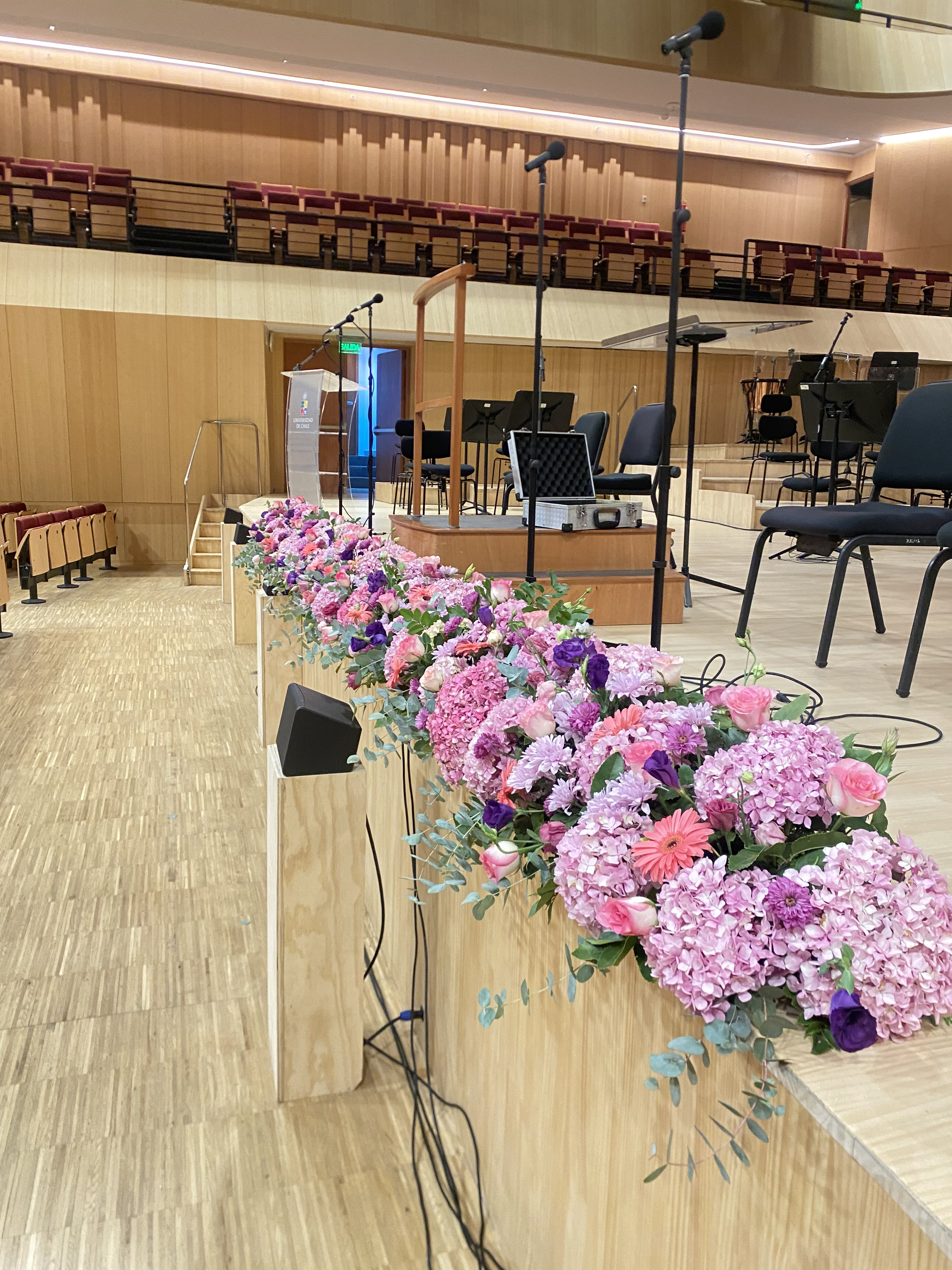 Lozada’s Florería - Imagen 1