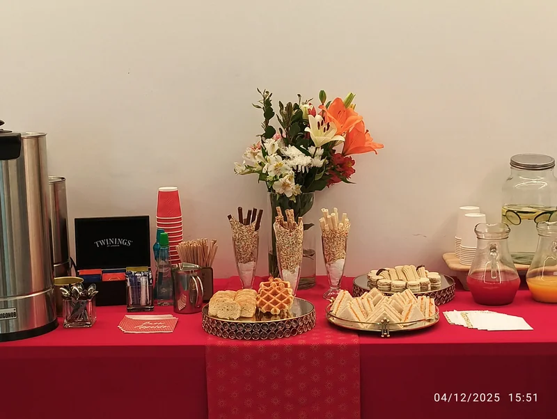 Coffee Break AM / PM