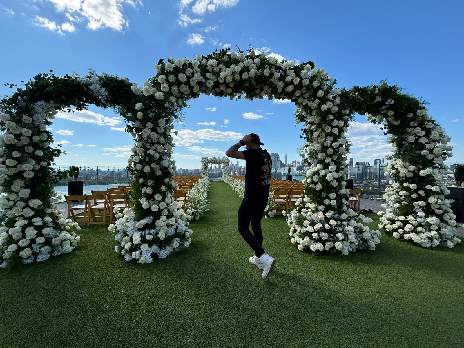 Simple rose floral designs - Imagen 2