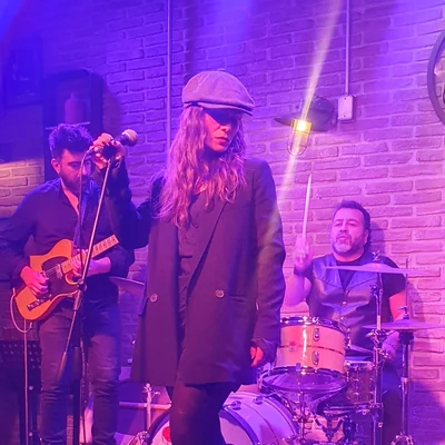 Flos not blues — Música en Vivo en Santiago — Imagen 1