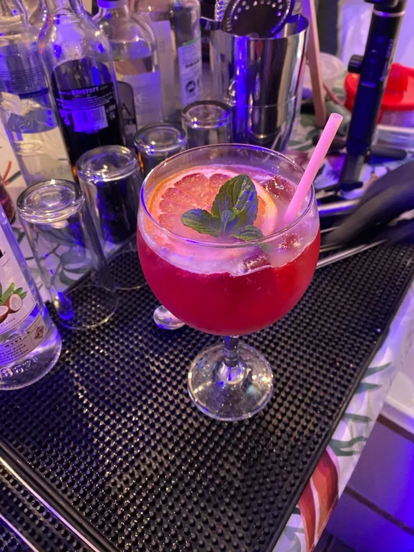 Flowers Bartender y garzones