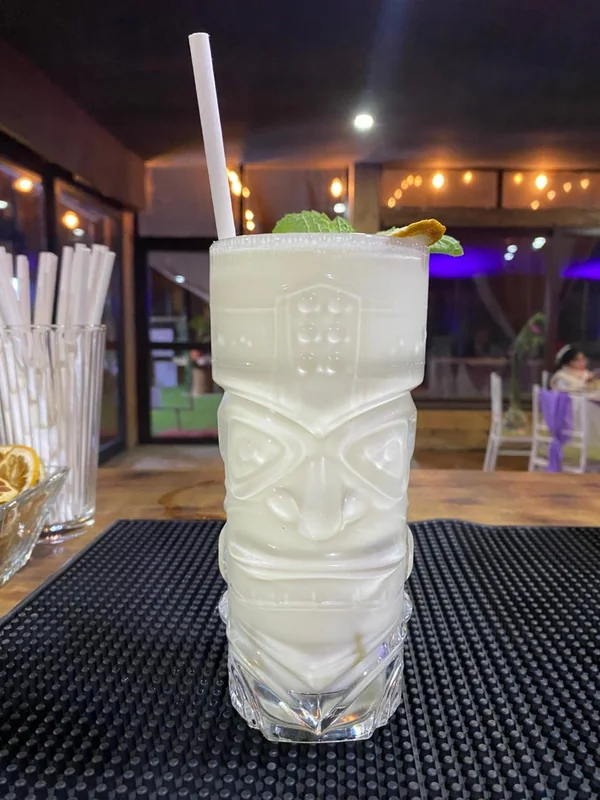 Flowers Bartender y garzones