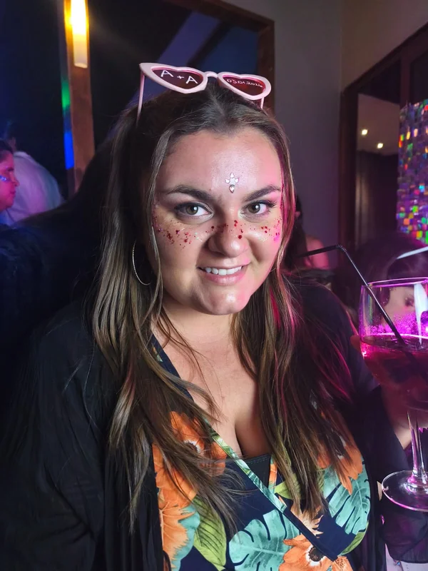 Glowing Glitter Bar