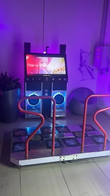 Maquina Arcade Pump it Up 