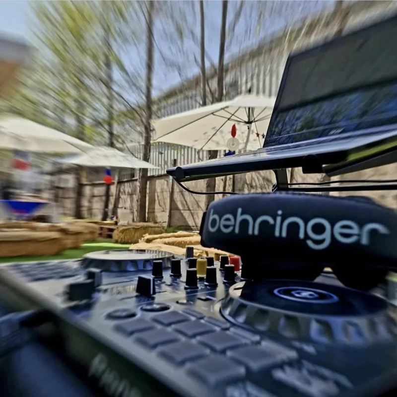 Dj Leo