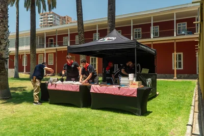 Sociedad comercial Toninos spa — Food Truck en El Monte — Imagen 1