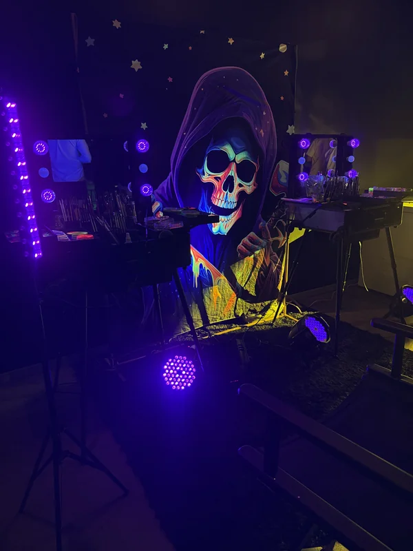 Maquillaje fluor y glitter bar