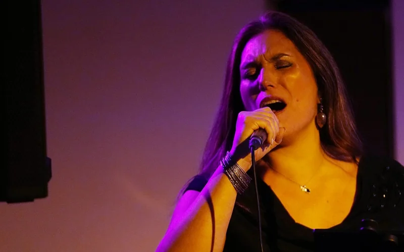 Paulina Collarte Cantante