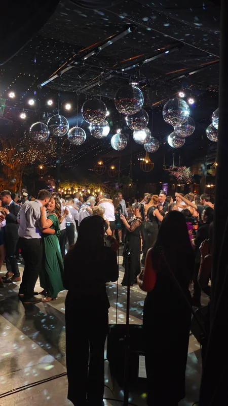 Iluminación Decorativa y Escénica